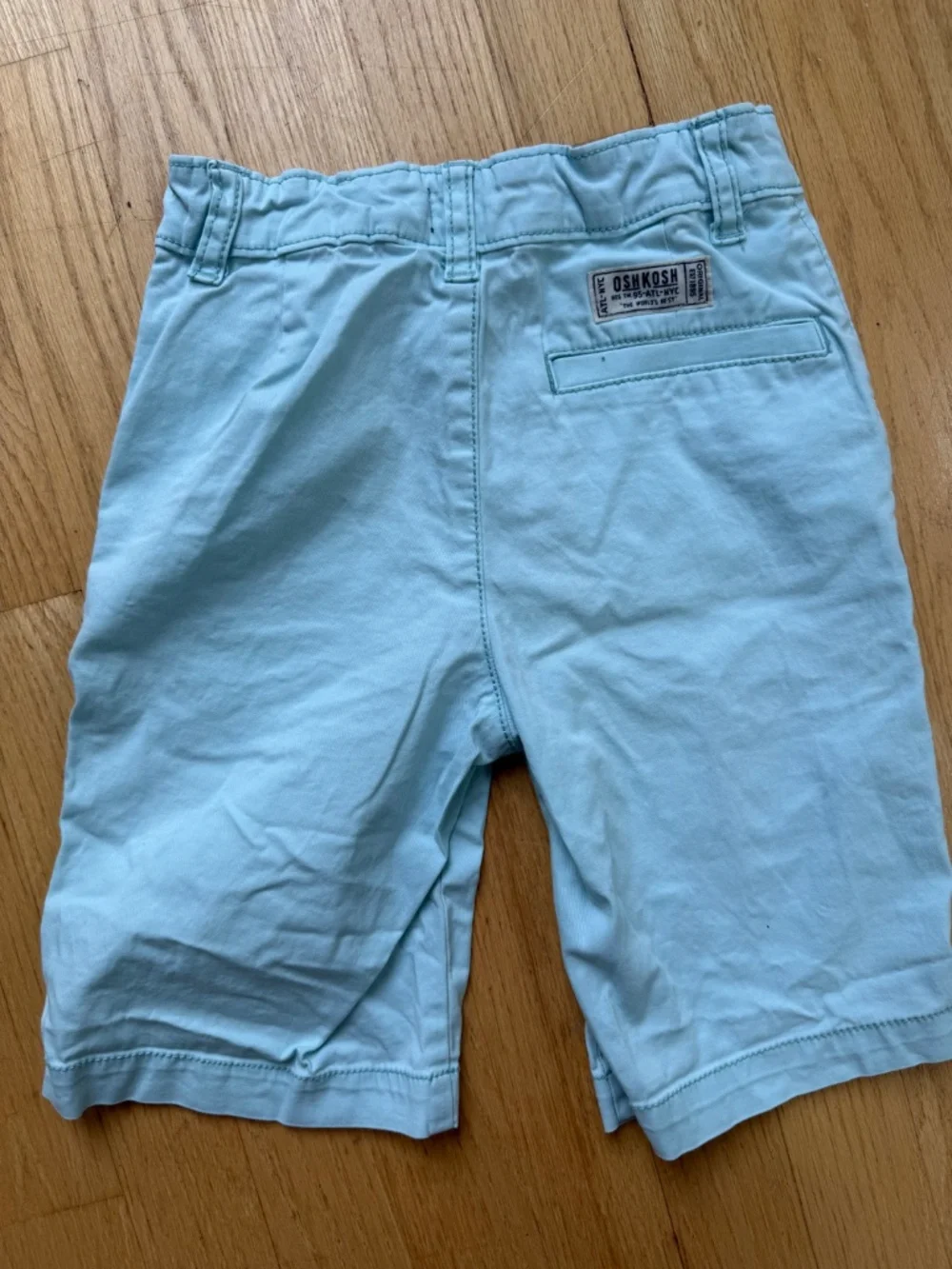 Oshkosh Boys Size 7 shorts Lake Blue Color 🌊
